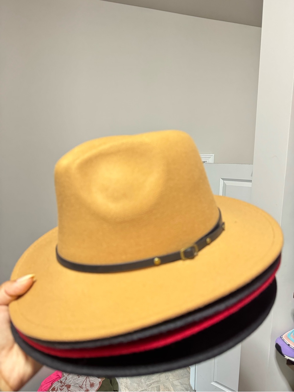 Unbranded Women’s Mustard Felt Fedora Hat with Black Band